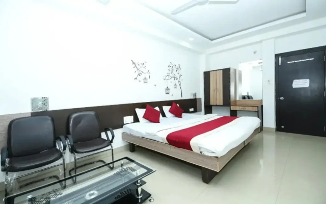 Hotel White Pearl by OYO Rooms