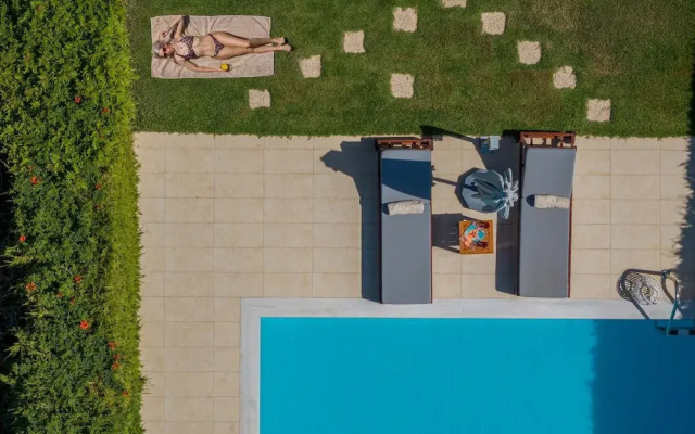 Villa Elena Beach - With Private Heated Pool