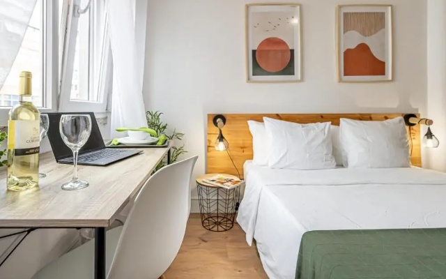 Santos Mattos Guesthouse & Apartments by Lisbon with Sintra