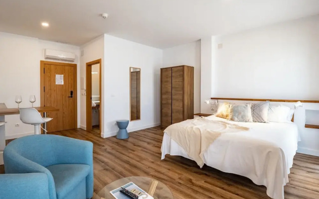 Aparthotel Room With bar Terrace