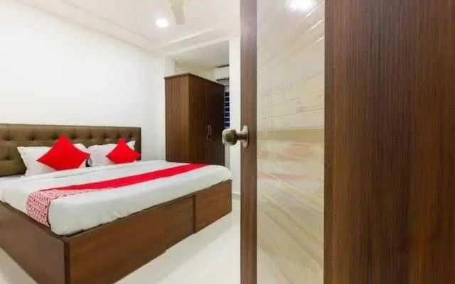 Hotel Grand Star By OYO
