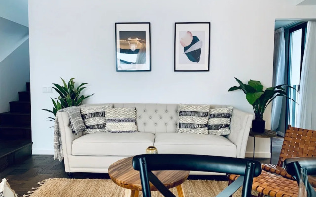 Terreno Suites