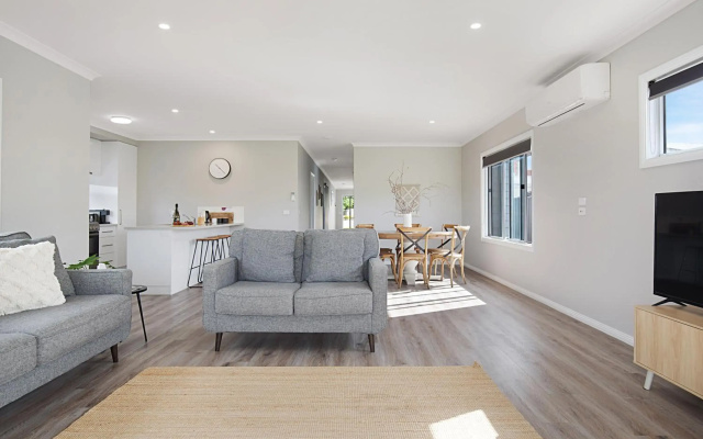 Milawa Vineyard Views - Guesthouse 1
