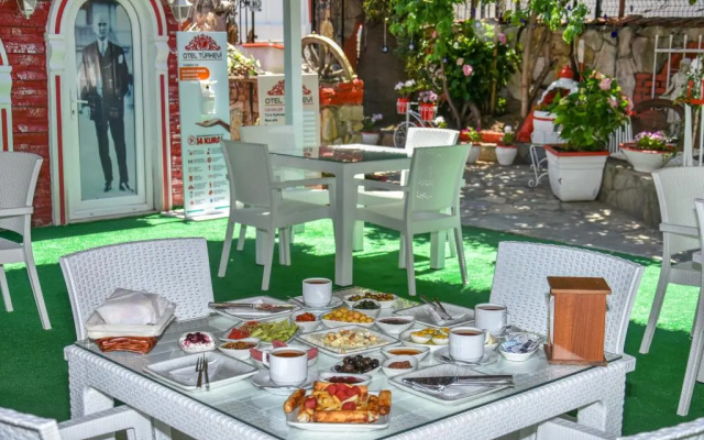 Turkevi Otel Sarimsakli