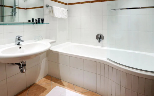 Glanzer Homes - Giggi Suite (SOE076)