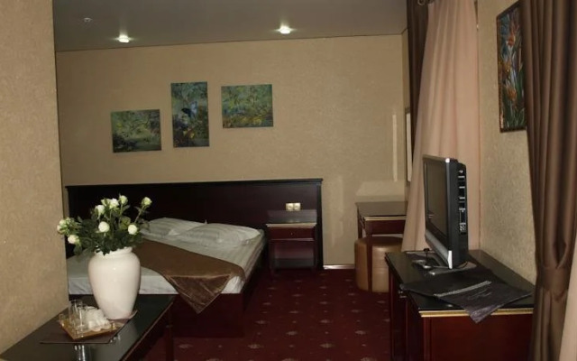 Отель Арле