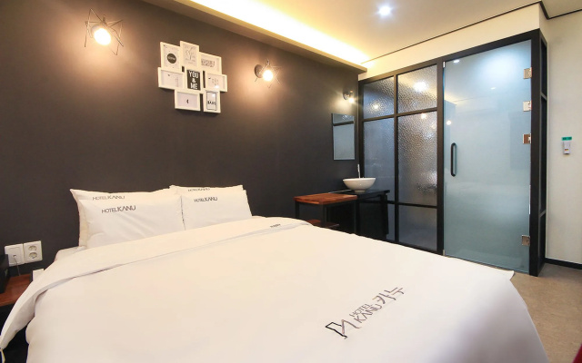 Kanu Hotel