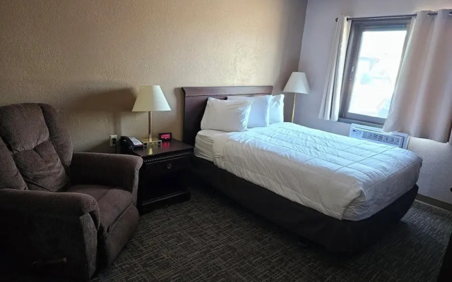 Crookston Inn & Convention Center