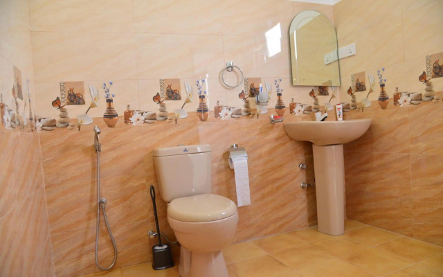 Roshan's Guest House