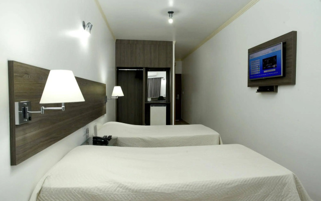 Indaiá Hotel