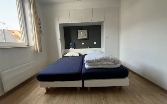 Cosy Apartment With Terrace Near Beach