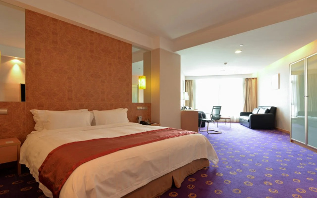 Отель Fairfield by Marriott Shanghai Pudong South