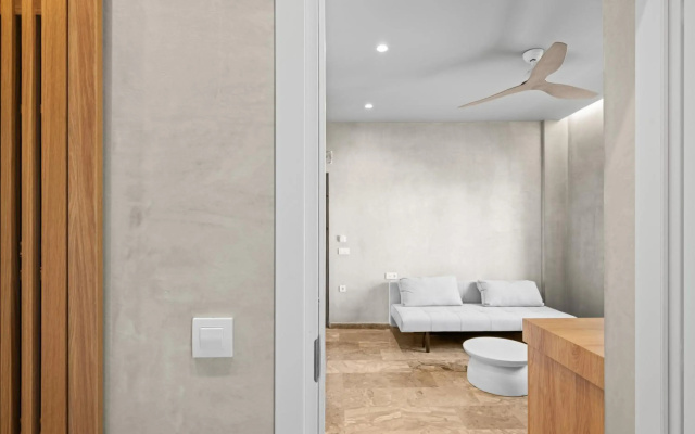 Nikos Apartments