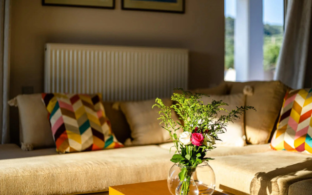 Kitries Summer Getaway - Eden Comfy Suite