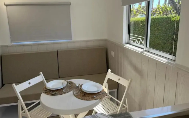 Bungalow in Cambrils Near Esquirol Beach
