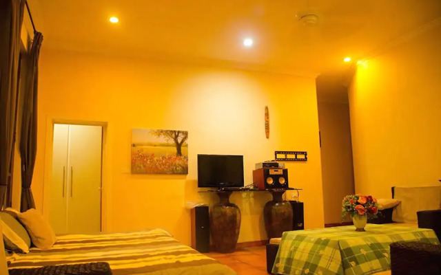 Baan Win House