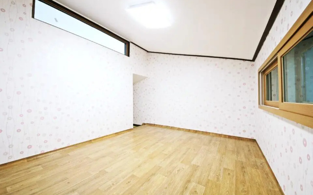 Suncheonman Barameui Undeok House