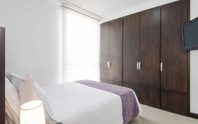 Travelers Atlantis Suites