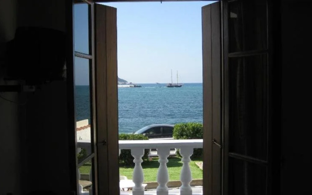 Villa Apostolis Studios