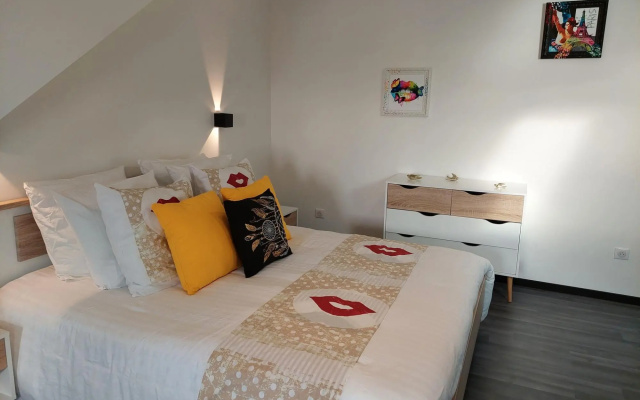 180° panoramic sea view, direct beach location, Locmaria-Plouzané