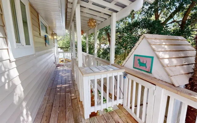 1004 2nd Avenue by Tybee Vacation Rentals