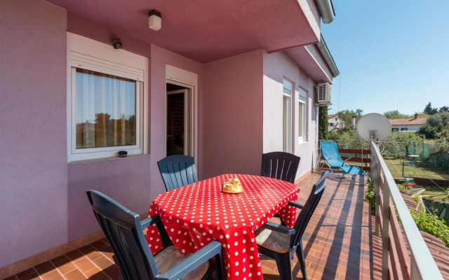 Stunning Home in Pula With Wifi and 2 Bedrooms