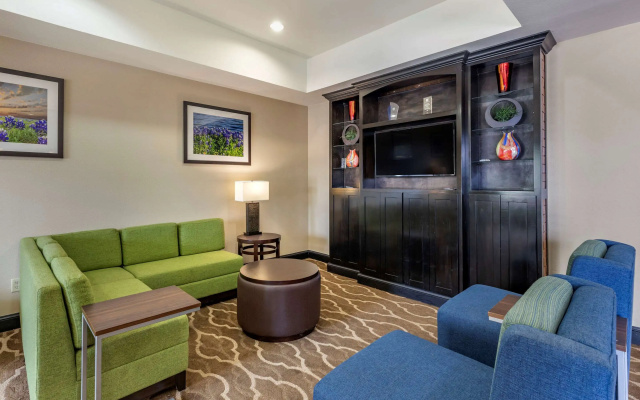 Comfort Inn & Suites Paris