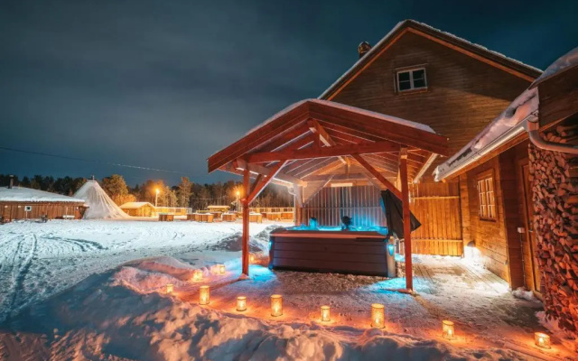Holmen Husky Lodge