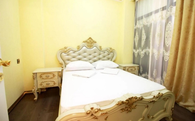 Luxury 5 bedroom Property in the centre
