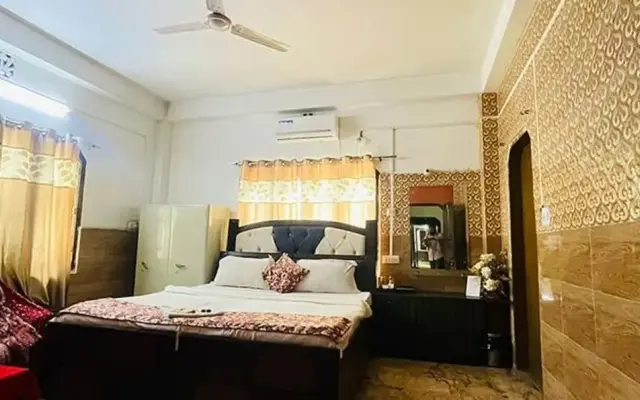 Fabhotel Prince