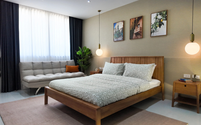 Квартира Casa Olive Phuket at Nai Harn beach