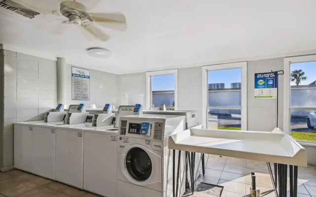 Gulf Terrace 160 - Pet-friendly First Floor Condo in Center of Destin 2 Bedroom Condo by Redawning