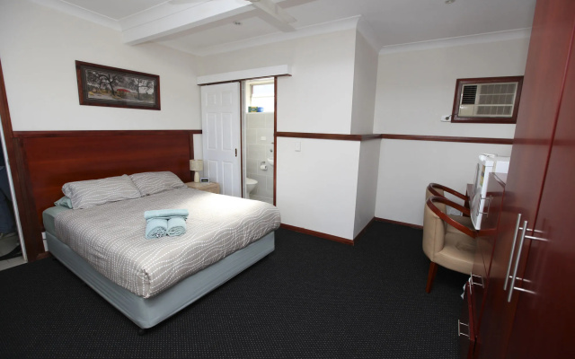 Across Country Motor Inn Dubbo