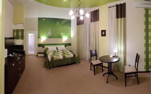BonBon Hotel Донецк комната для гостей