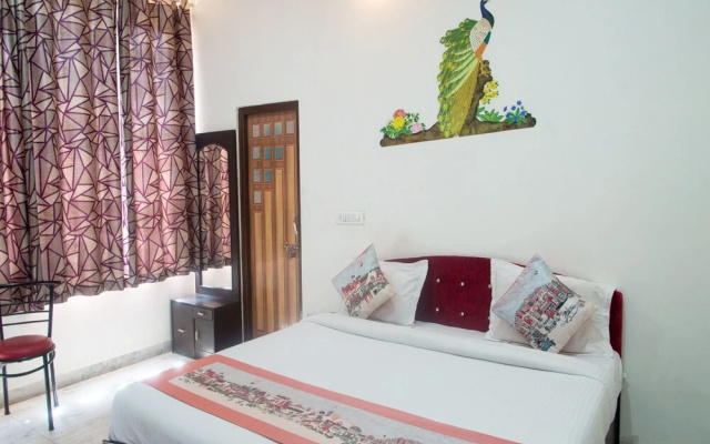 Oyo 11743 Hotel Shree Krishna