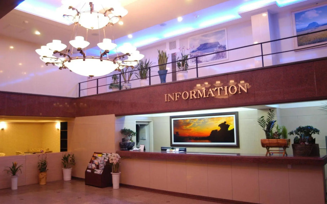 Manhattan Hotel