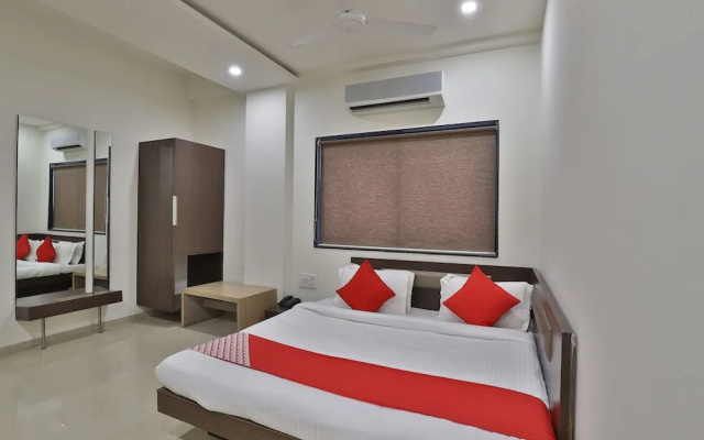 OYO 41737 Hotel Atithi