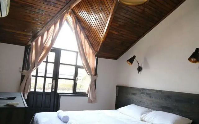 Derin Luxury Hotel