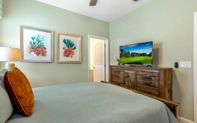 Lake Breeze 6 Bedrooms