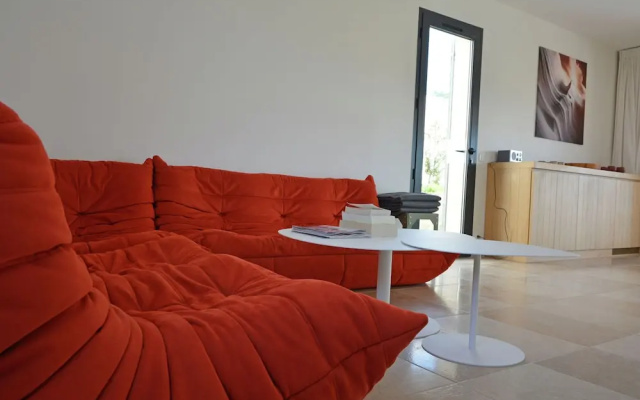 Villa in Malaucene Near Mont Ventoux