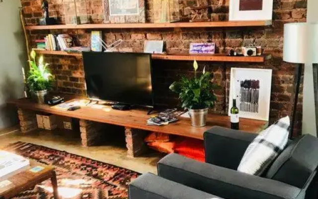 (Sub)urban retreat