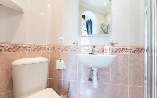 Lively Apartment in Mijas With Private Balcony