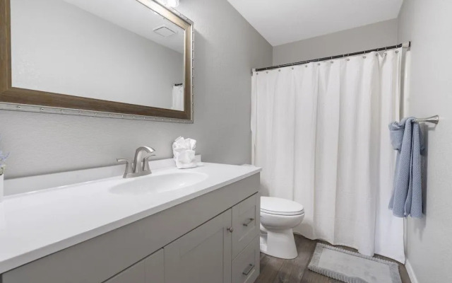 The Branson Condo at Fall Creek - Overlooking the Rolling Hills