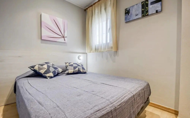 Centrally Heated Apt. in Roses