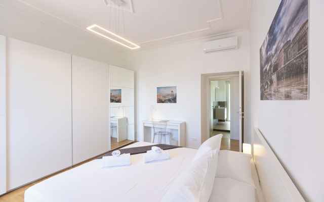 Rental in Rome Colosseo Modern Apartment