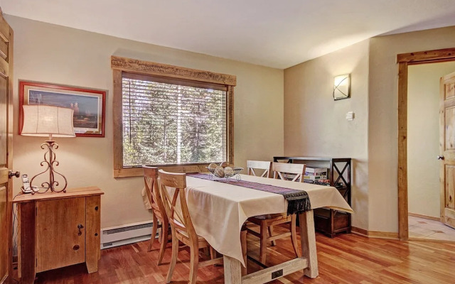 Ziggy Bear Lodge