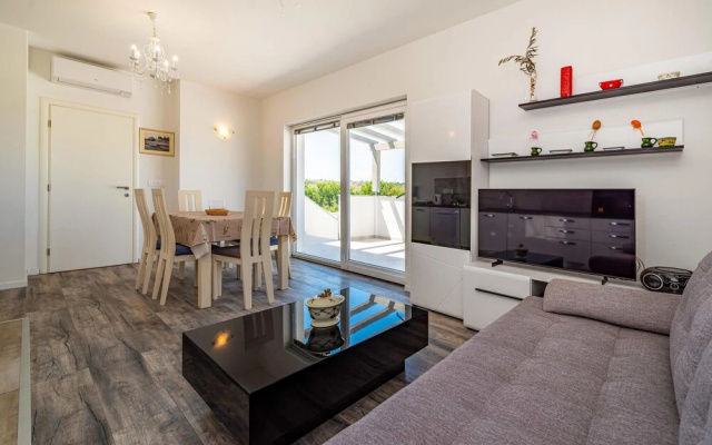 Stunning Home in Ljubac With Wifi and 2 Bedrooms