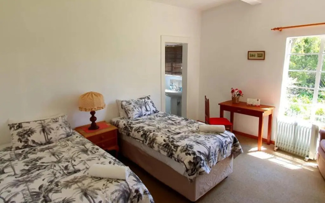 L'Orange Guesthouse