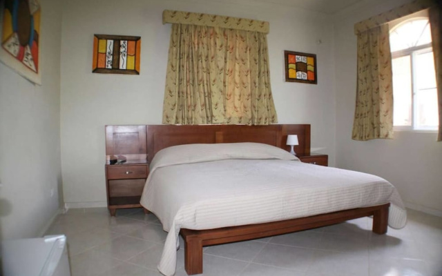 Private 6 Bedroom Villa Great for Parties
