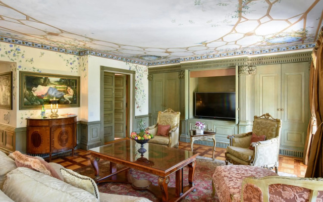 The Villa Casa Casuarina